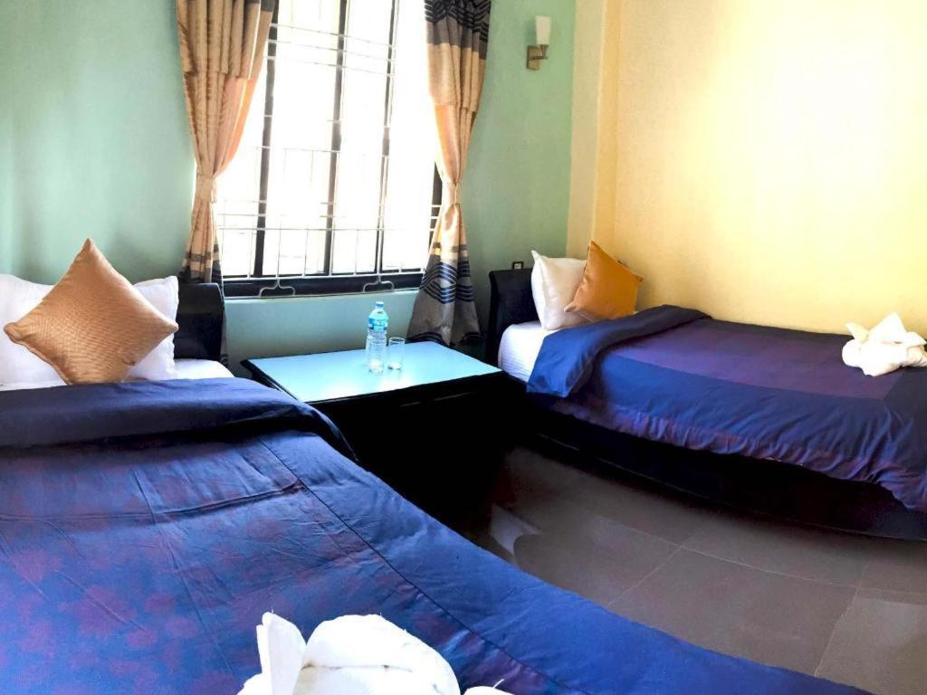 Hotel Atrium Pokhara Exteriör bild